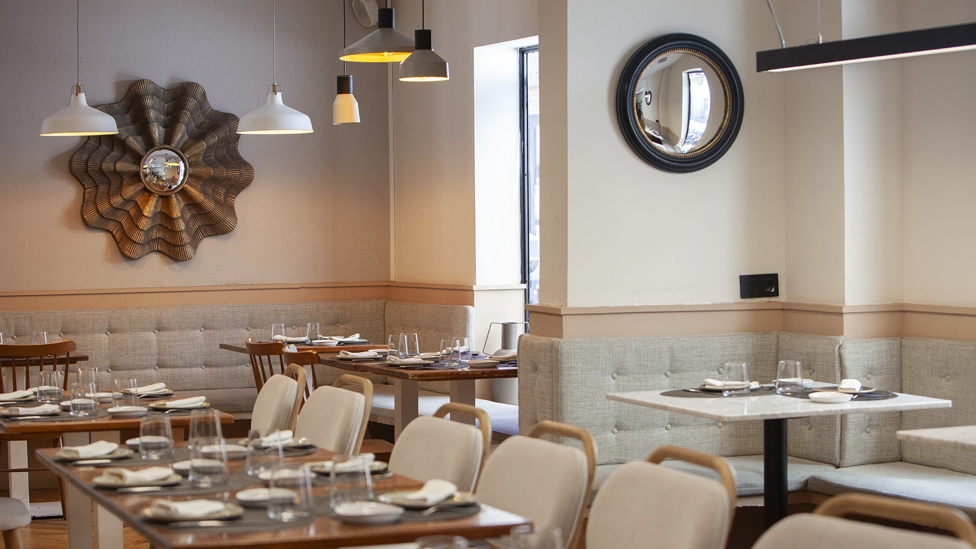 salon-restaurante-ambigu