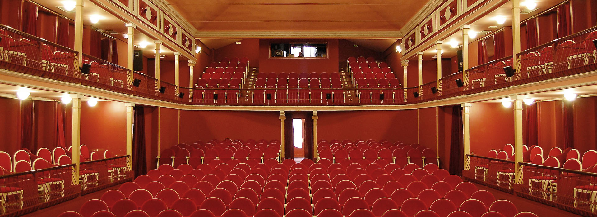 Patrio de butacas Teatro Salón Cervantes de Alcalá de Henares
